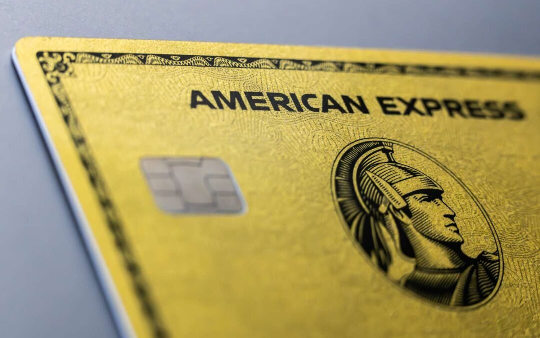 American Express Q1: Il fortino della liquidità. Perché il balzo del Current Ratio protegge il valore premium.