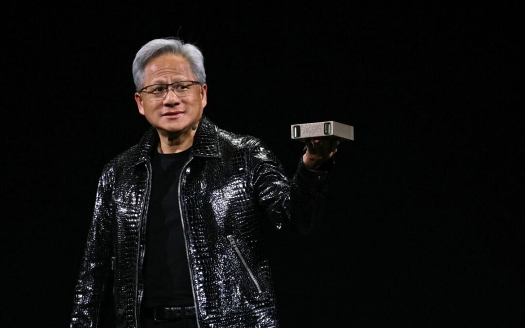 Huang sfida le tensioni: «Il mercato CPU da 200 miliardi include la Cina»