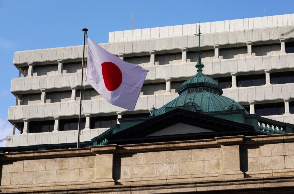 Svolta storica a Tokyo: la Bank of Japan alza i tassi all’1% e il Nikkei vola oltre i 70.000 punti