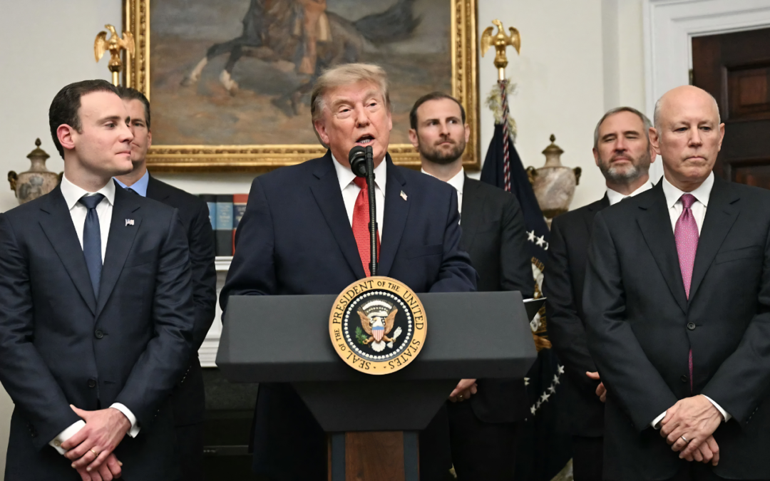 Bitcoin vola sopra quota 71.000 dollari: Trump rilancia il Clarity Act e riaccende il mercato crypto