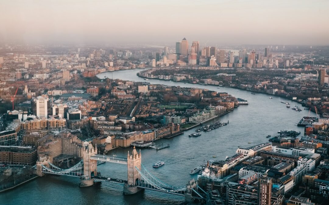 «Il mercato scrive la manovra»: gilt britannici ai massimi dal 1998, sterlina sotto pressione. E per Londra il conto arriva il 28 ottobre